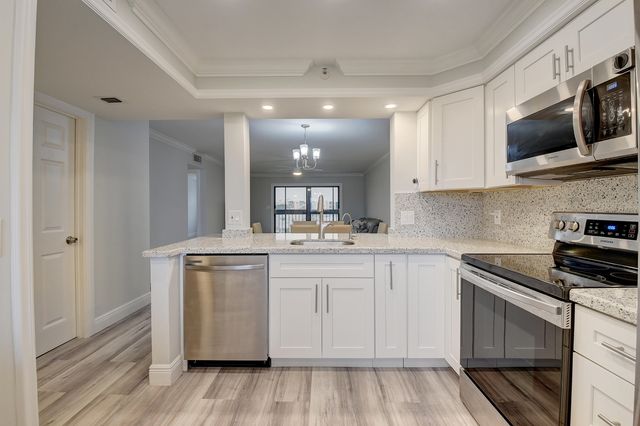 7076 Huntington Lane 507, Delray Beach, FL 33446