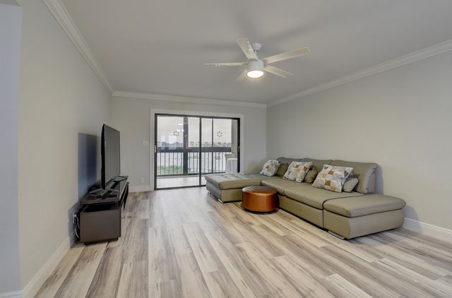 7076 Huntington Lane 507, Delray Beach, FL 33446