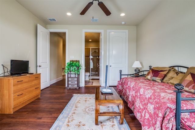 3072 Rosebud Court, Grand Prairie, TX 75104