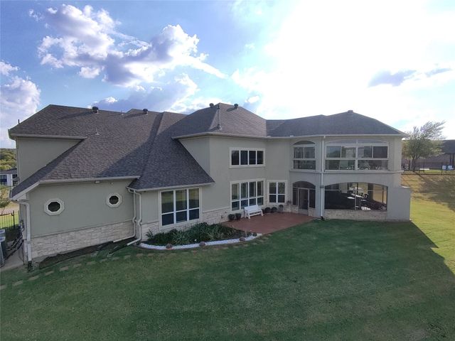 3072 Rosebud Court, Grand Prairie, TX 75104