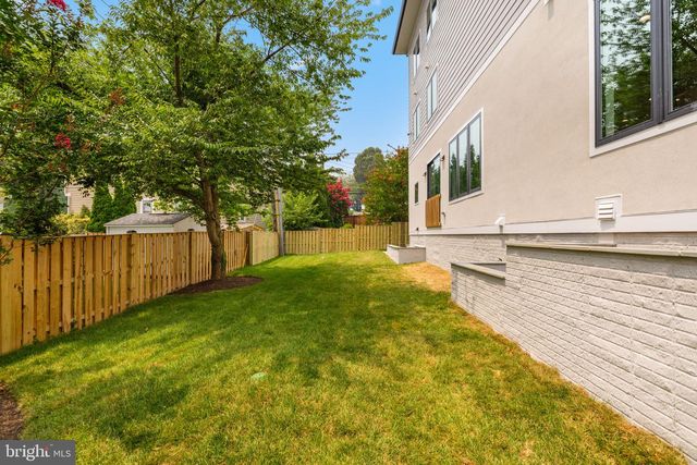 6424 29TH ST N, Arlington, VA 22207