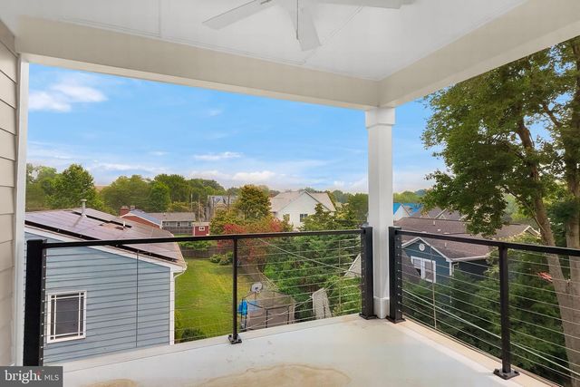 6424 29TH ST N, Arlington, VA 22207