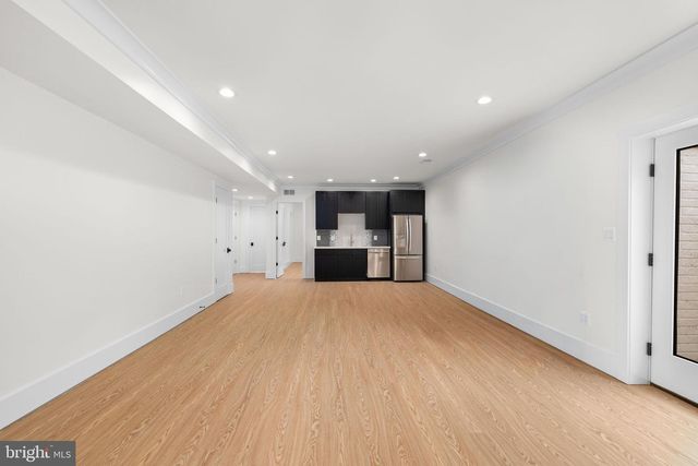 6424 29TH ST N, Arlington, VA 22207