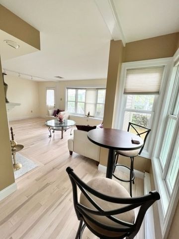 14 Angela Ln K-1, Watertown, MA 02472