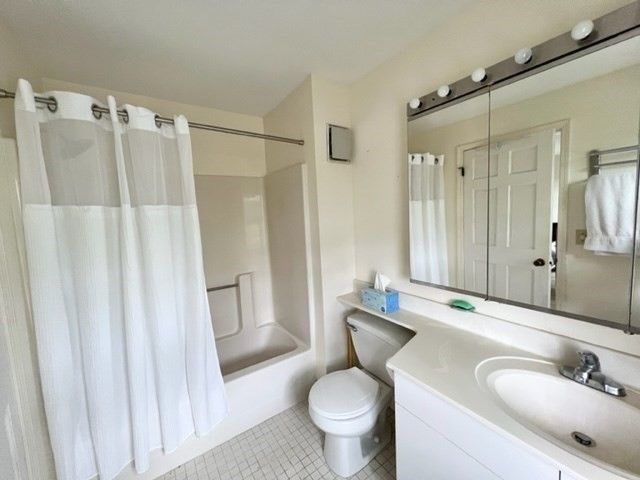 14 Angela Ln K-1, Watertown, MA 02472