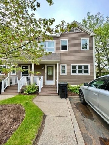 14 Angela Ln K-1, Watertown, MA 02472