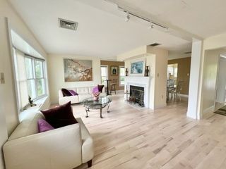 14 Angela Ln K-1, Watertown, MA 02472