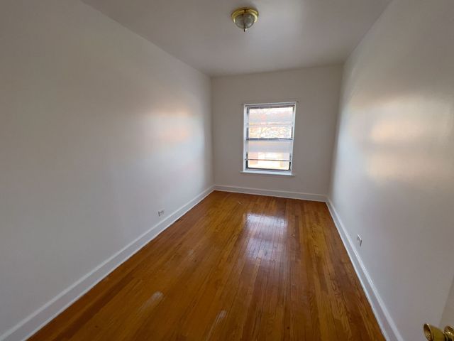 115 E 60th Street 2, Chicago, IL 60637