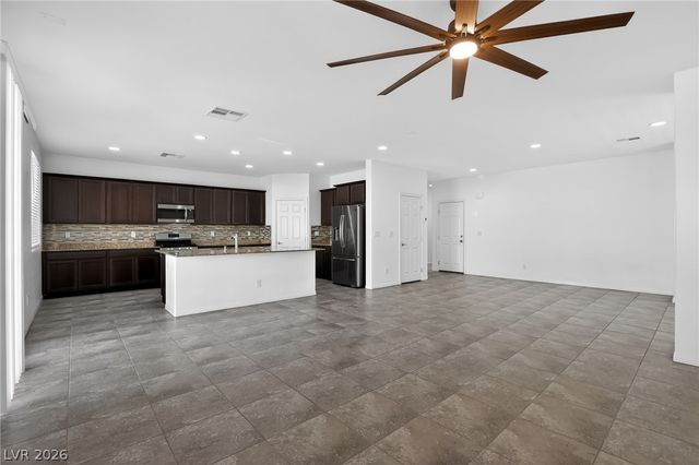 5841 Delaney Falls Street, North Las Vegas, NV 89081