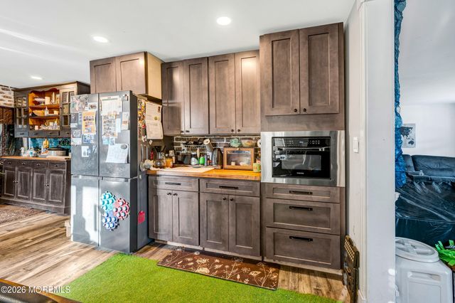 216 Wall Street, Eatontown, NJ 07724