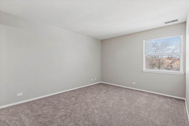 67 Beechmont Court W2, Schaumburg, IL 60193