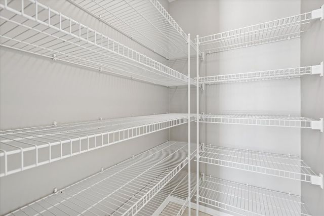 67 Beechmont Court W2, Schaumburg, IL 60193