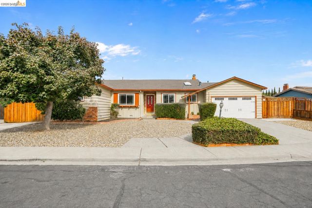 1789 Woodland Ct, Concord, CA 94521