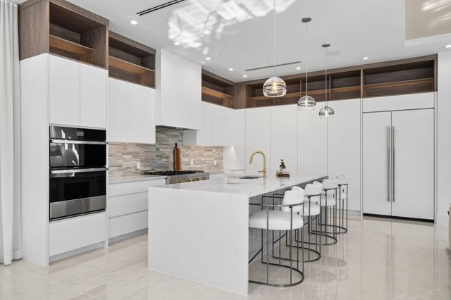 1111 SE 9th Avenue, Fort Lauderdale, FL 33316