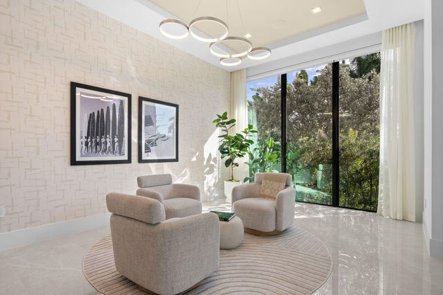 1111 SE 9th Avenue, Fort Lauderdale, FL 33316