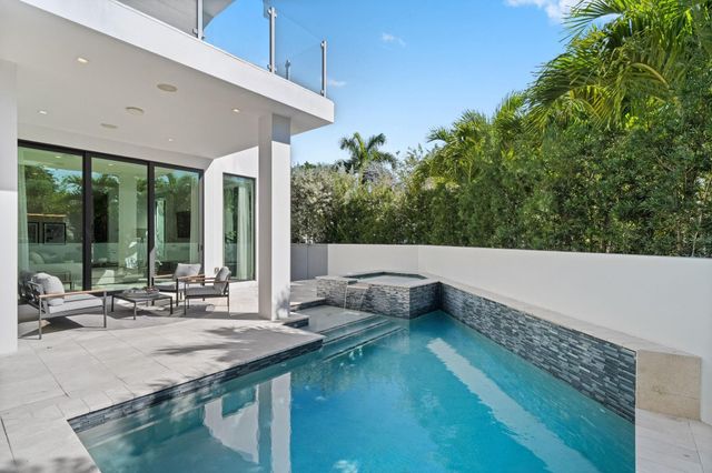 1111 SE 9th Avenue, Fort Lauderdale, FL 33316