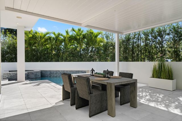 1111 SE 9th Avenue, Fort Lauderdale, FL 33316