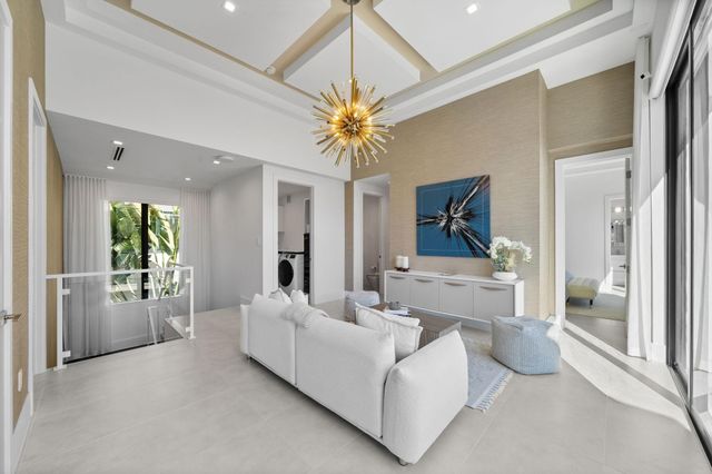 1111 SE 9th Avenue, Fort Lauderdale, FL 33316