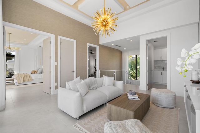 1111 SE 9th Avenue, Fort Lauderdale, FL 33316