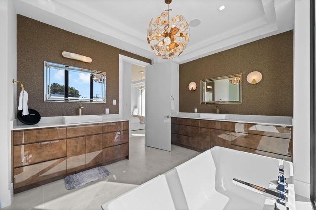 1111 SE 9th Avenue, Fort Lauderdale, FL 33316