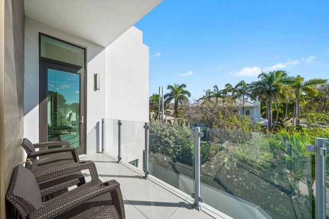 1111 SE 9th Avenue, Fort Lauderdale, FL 33316