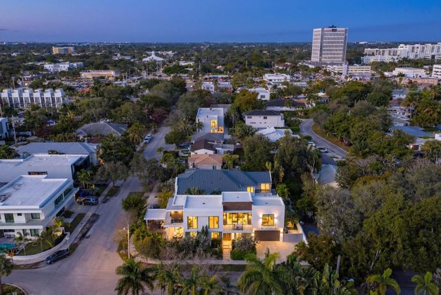 1111 SE 9th Avenue, Fort Lauderdale, FL 33316