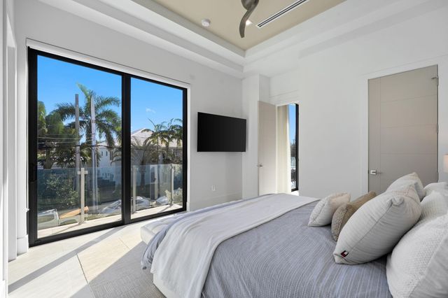 1111 SE 9th Avenue, Fort Lauderdale, FL 33316