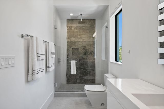 1111 SE 9th Avenue, Fort Lauderdale, FL 33316