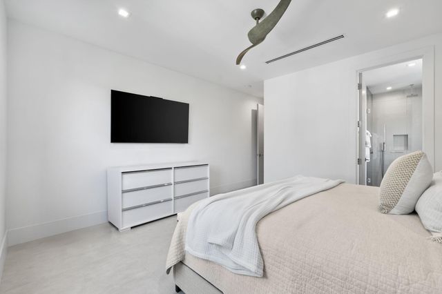 1111 SE 9th Avenue, Fort Lauderdale, FL 33316