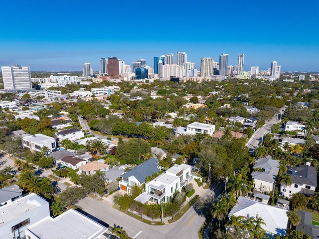 1111 SE 9th Avenue, Fort Lauderdale, FL 33316