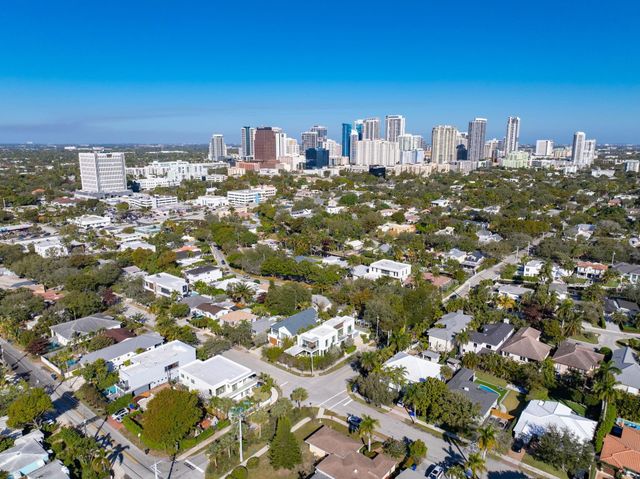 1111 SE 9th Avenue, Fort Lauderdale, FL 33316