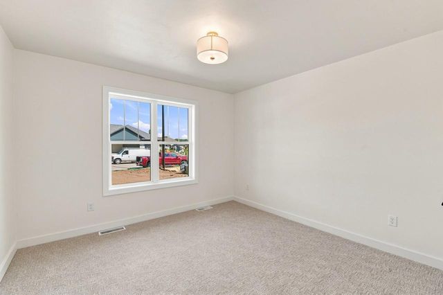 3685 ELLA JO WAY, De Pere, WI 54115