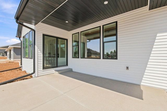 3685 ELLA JO WAY, De Pere, WI 54115