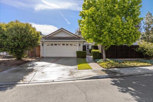 2312 Briarwood Pl, Escondido, CA 92026