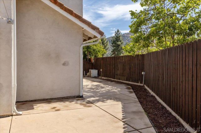 2312 Briarwood Pl, Escondido, CA 92026