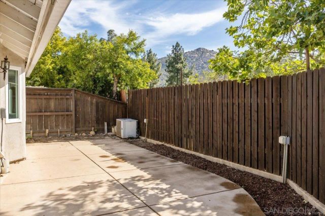 2312 Briarwood Pl, Escondido, CA 92026