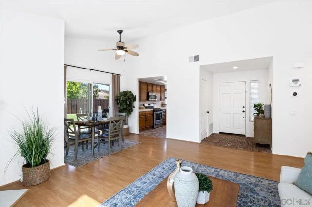 2312 Briarwood Pl, Escondido, CA 92026