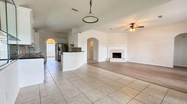 9815 Brilliant Lake Drive, Humble, TX 77396