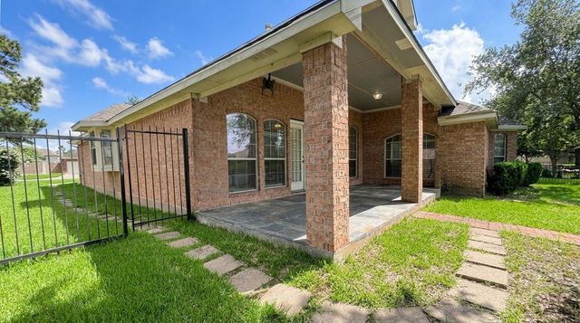 9815 Brilliant Lake Drive, Humble, TX 77396