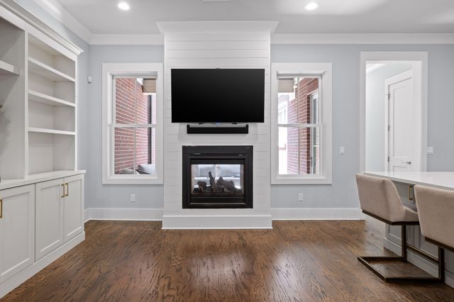 251 Walnut Street, Chattanooga, TN 37403