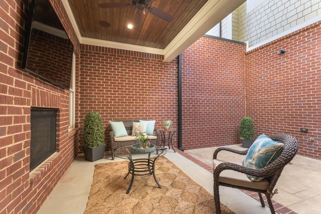 251 Walnut Street, Chattanooga, TN 37403