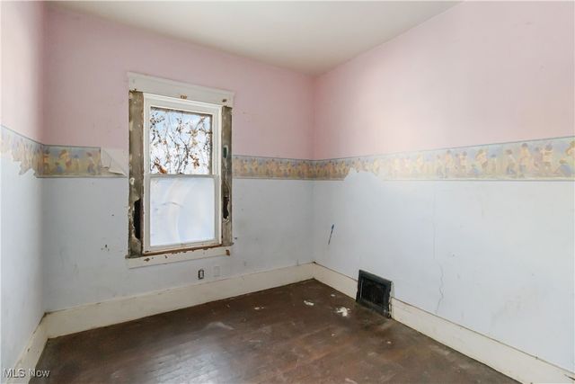 2910 Caroline Avenue, Lorain, OH 44055