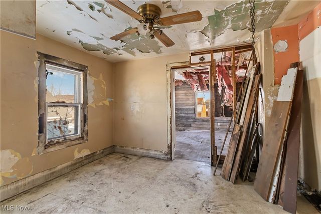 2910 Caroline Avenue, Lorain, OH 44055