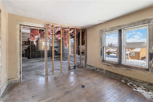 2910 Caroline Avenue, Lorain, OH 44055