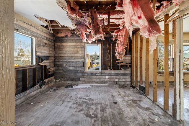 2910 Caroline Avenue, Lorain, OH 44055