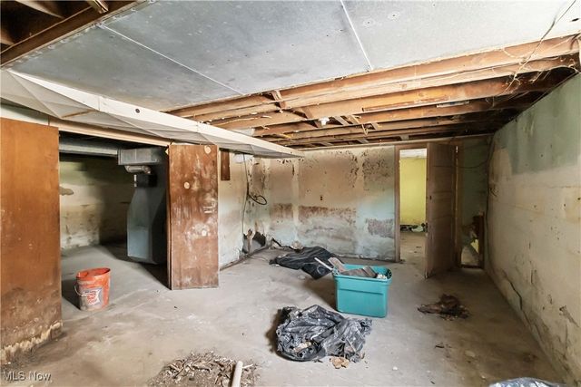 2910 Caroline Avenue, Lorain, OH 44055