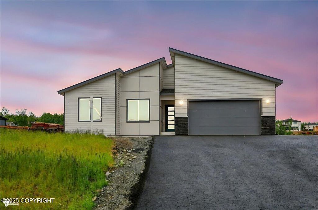 6669 E Preservation Drive, Palmer, AK 99654