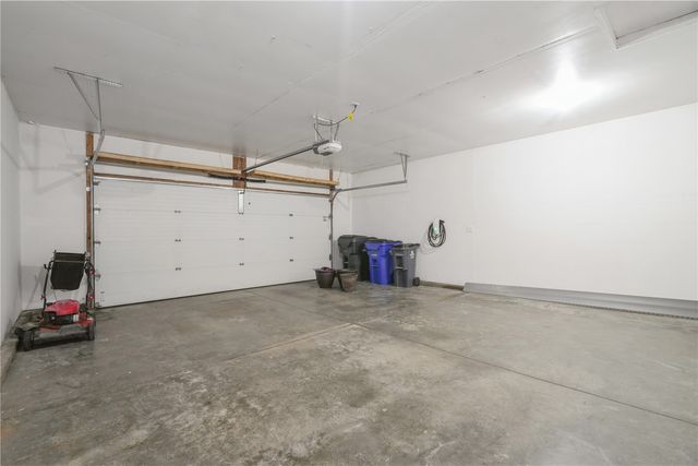 1007 Wolf Drive NW, Cedar Rapids, IA 52405
