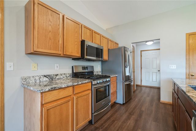 1007 Wolf Drive NW, Cedar Rapids, IA 52405