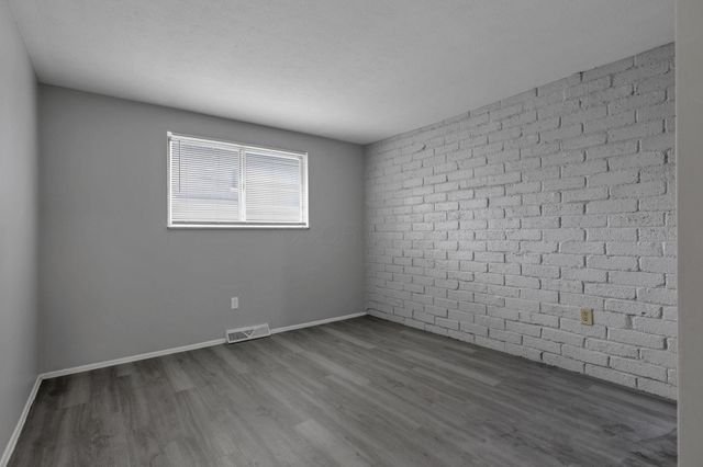 355-357 N Algonquin Avenue, Columbus, OH 43204